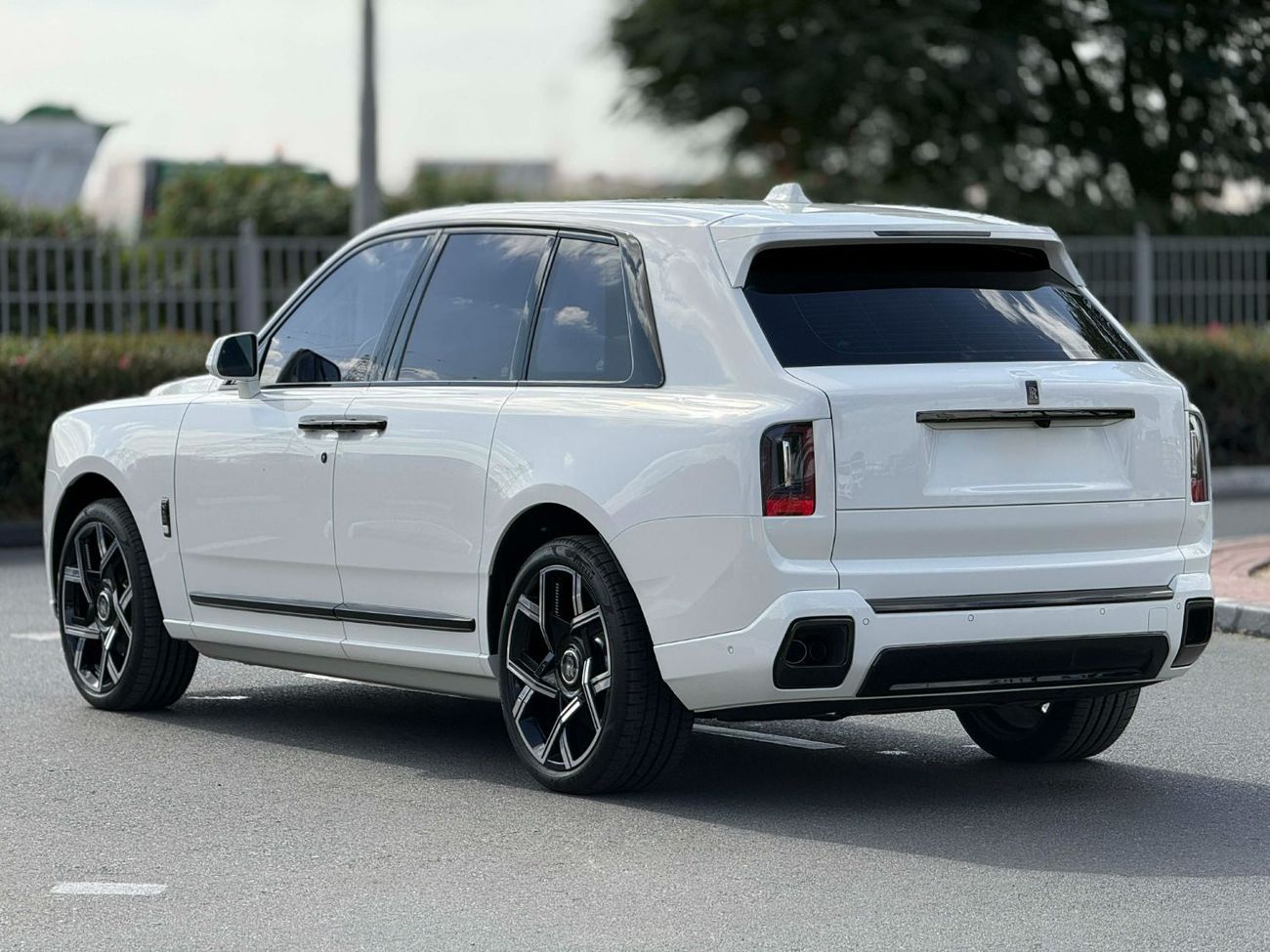 رولز رويس كولينان GCC SPEC UNDER WARRANTY AND SERVICE