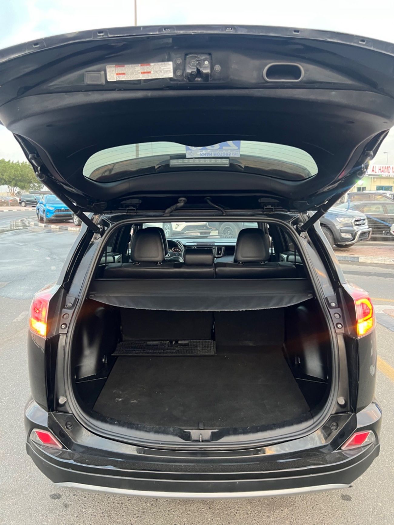Toyota RAV4 2018 SE ADVENTURE FULL OPTION 2.5L USA IMPORTED