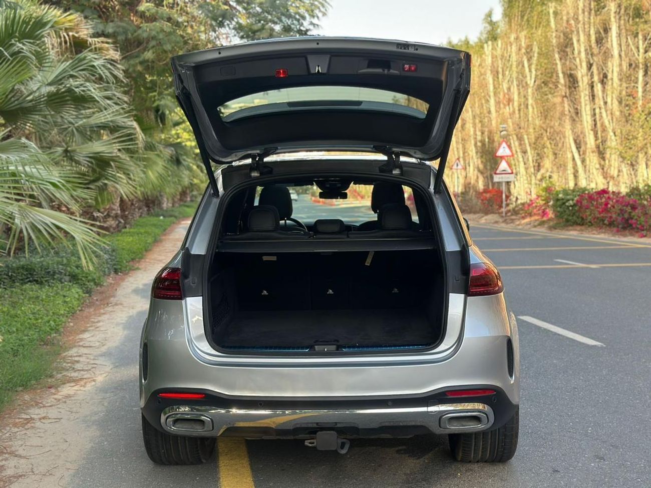 Mercedes Benz GLE350 USA SPEC 2025 Mercedes-Benz GLE 350 | Like New | Warranty | 6000 KM | 2.0L Inline-4 | 255 HP