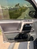 Toyota 4Runner SR5 premium 4WD  7 seater 2016