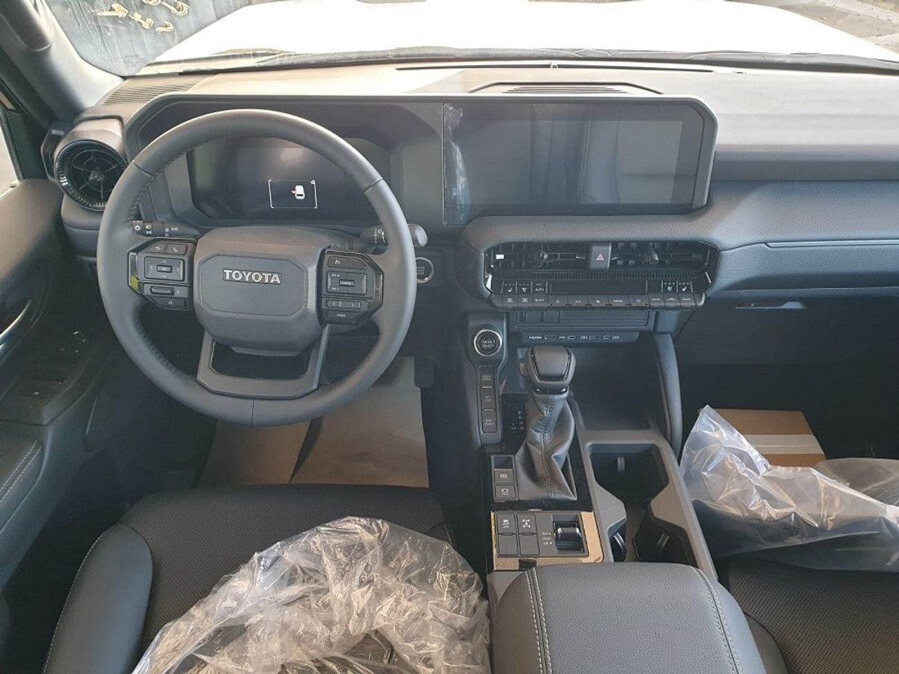 تويوتا برادو TURBO (PETROL) SUV S/R 4WD 5DOOR