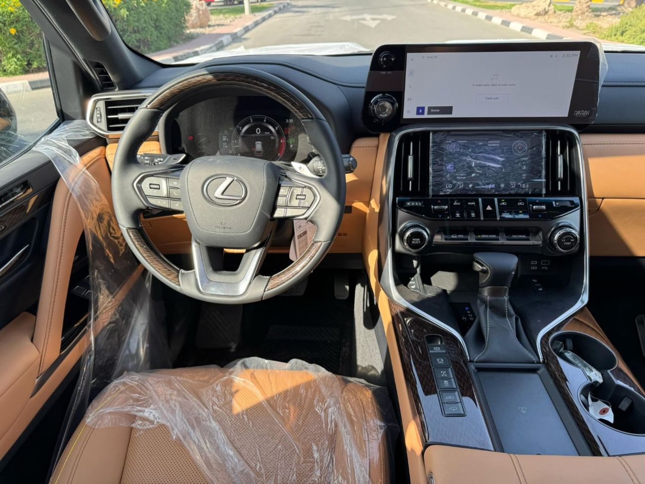 Lexus LX 600 Signature 3.5L GCC SPEC BRAND NEW