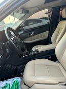 Mercedes-Benz E300 very good condition inside and outside