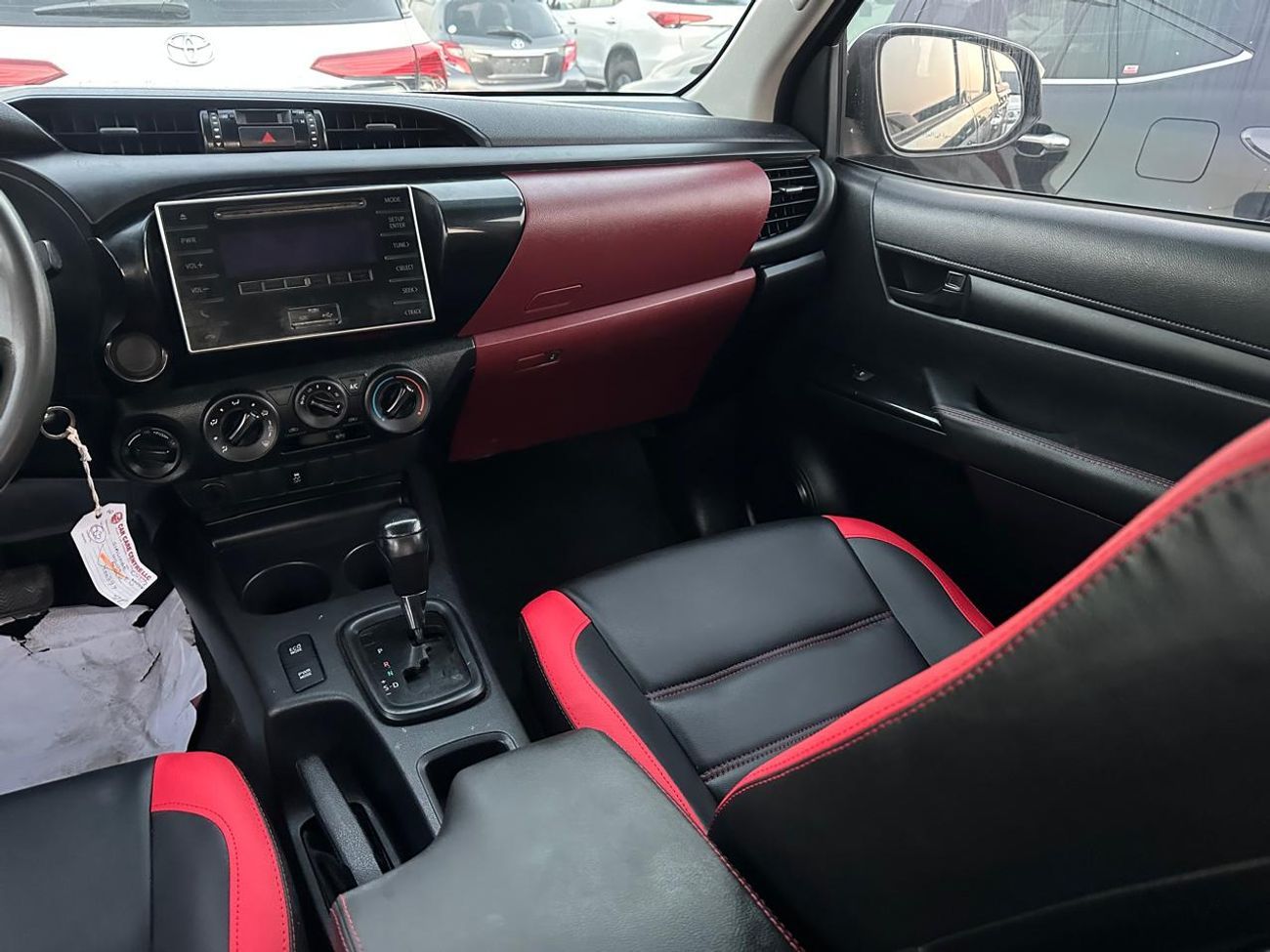 تويوتا هيلوكس GLX 2.7L Double Cab Utility A/T