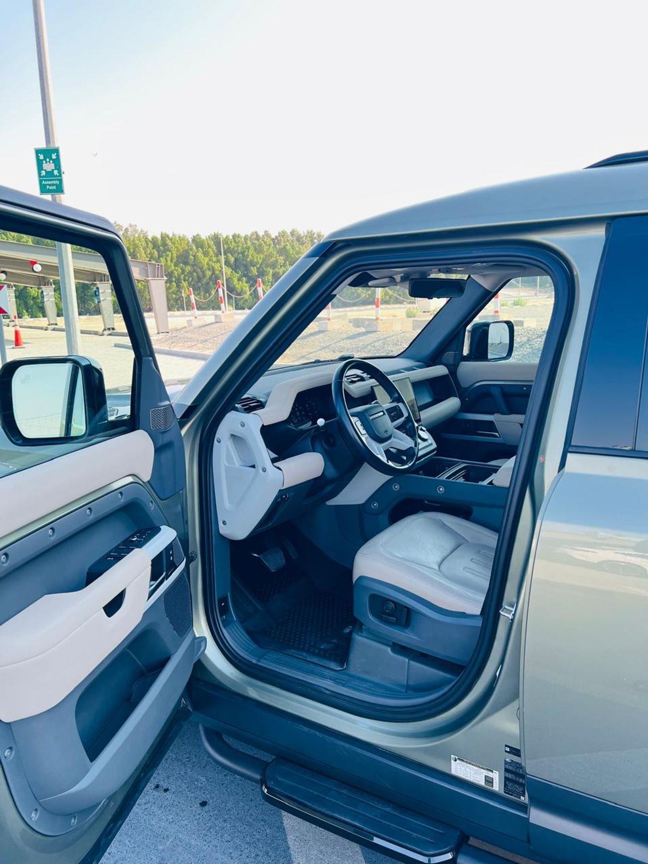 Land Rover Defender 110 SE P400 3.0L