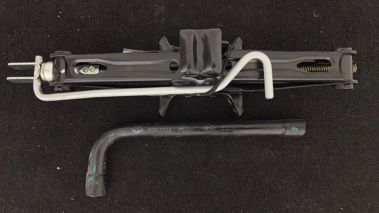 Renault Duster PE 1.6 | Zero Down Payment | Home Test Drive