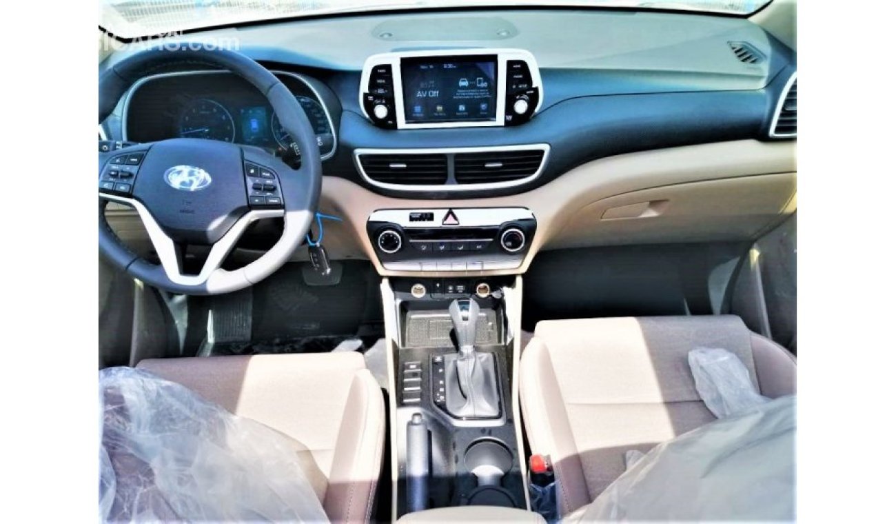 Hyundai Tucson 2.0 with sun roof