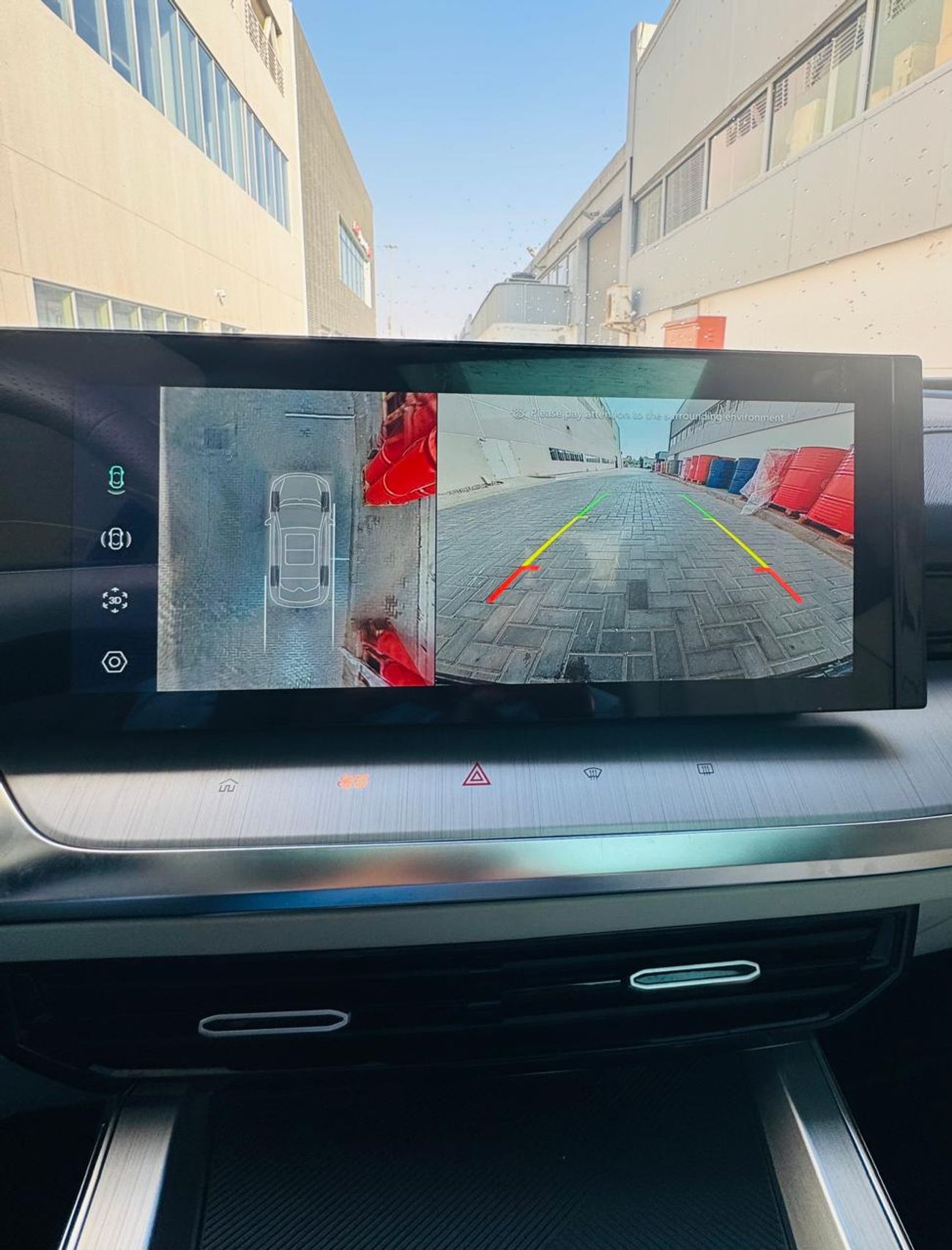 أم جي وھیل Luxury