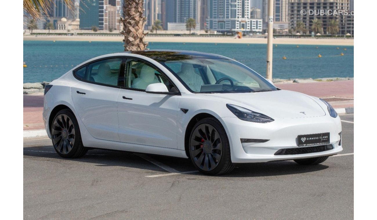 تيسلا موديل 3 Tesla Model 3 Performance  White Interior  Auto Pilot GCC 2022 ZERO KM Auto Pilot  Under Warranty