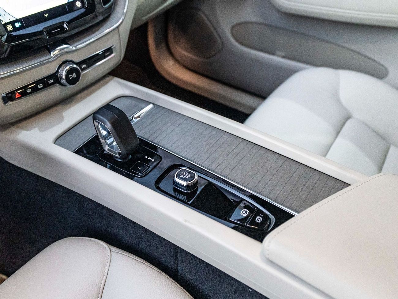 فولفو XC 60 B5 2.0T Powertrain