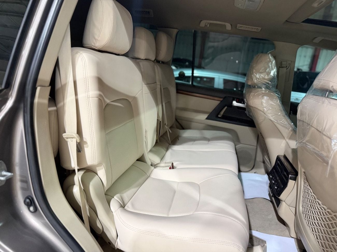 Toyota Land Cruiser GXR+ 4.0L