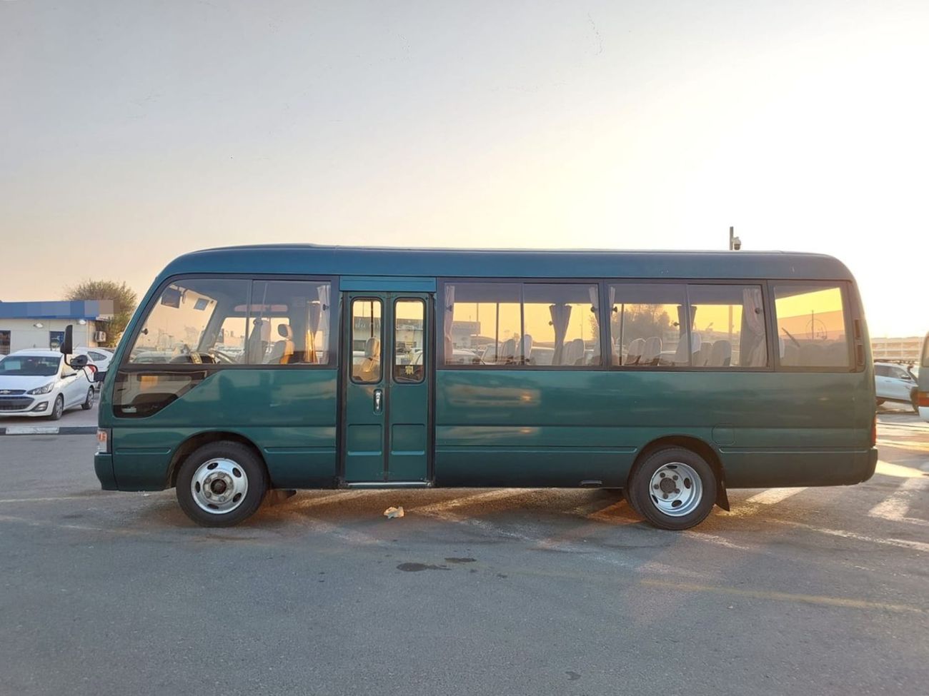 تويوتا كوستر TOYOTA COASTER BUS RHD 1998 MODEL 4.1 L DIESEL AUTOMATIC(PM02852)