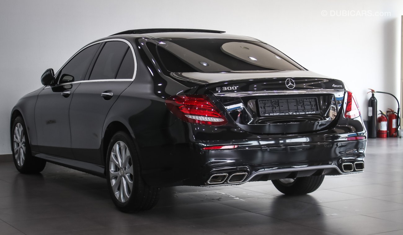 مرسيدس بنز E300 4 Matic