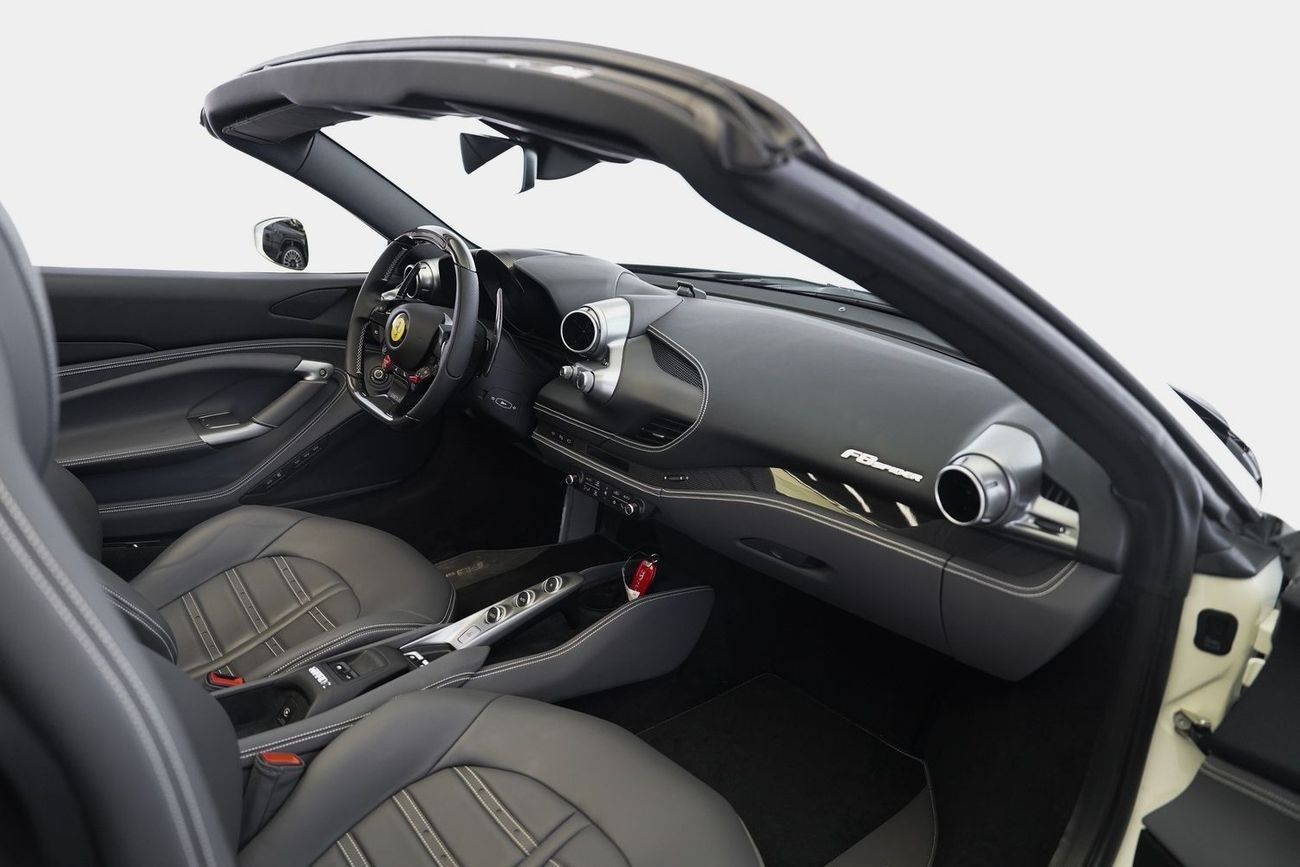 Ferrari F8 Spider 3.9T V8