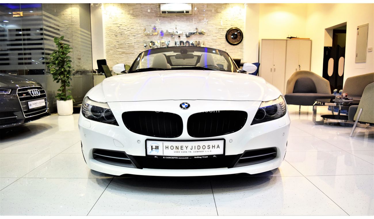 BMW Z4 60000KM ONLY  35is Hard Top Convertible 2010 Model GCC Specs