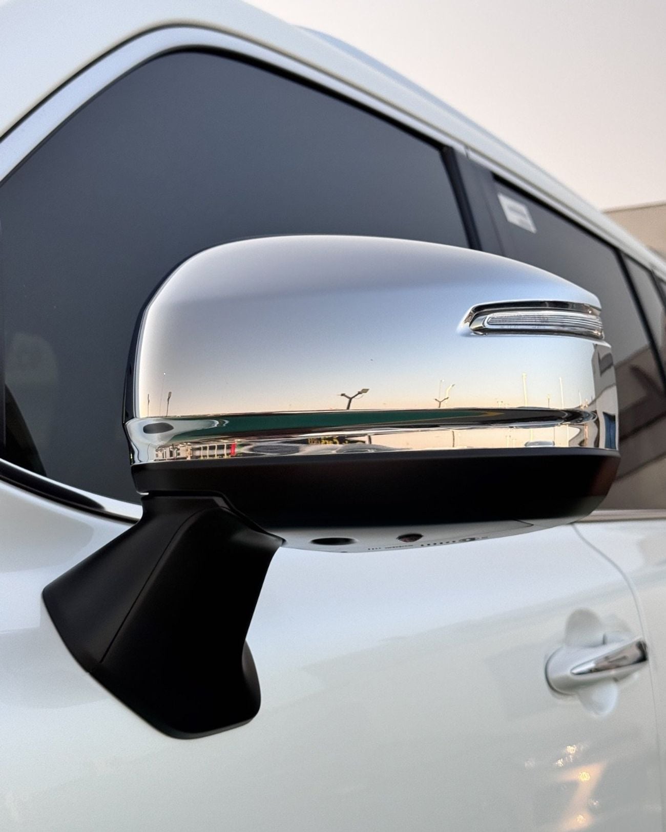 Toyota Land Cruiser VXR Toyota Land Cruiser VXR 2024 MODEL - GCC specs
