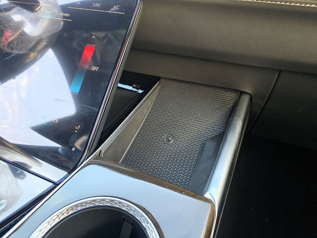 Cadillac Escalade Cadillac Escalade 6.2L Petrol V8 4WD Sport Platinum Black Color 2026 Model