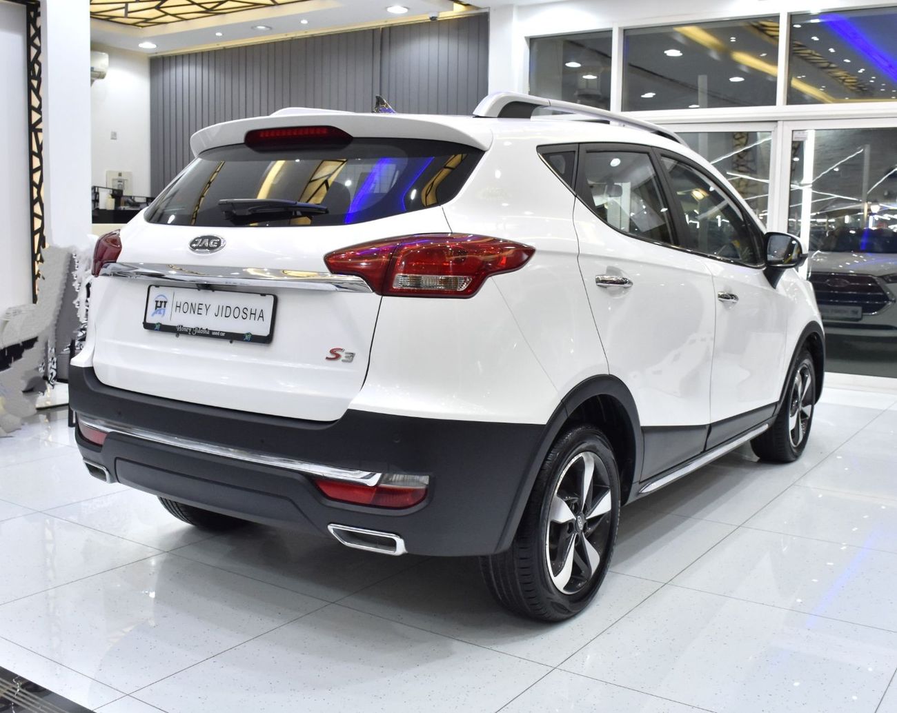 JAC JS3 EXCELLENT DEAL for our JAC S3 1.6L ( 2019 Model ) in White Color GCC Specs