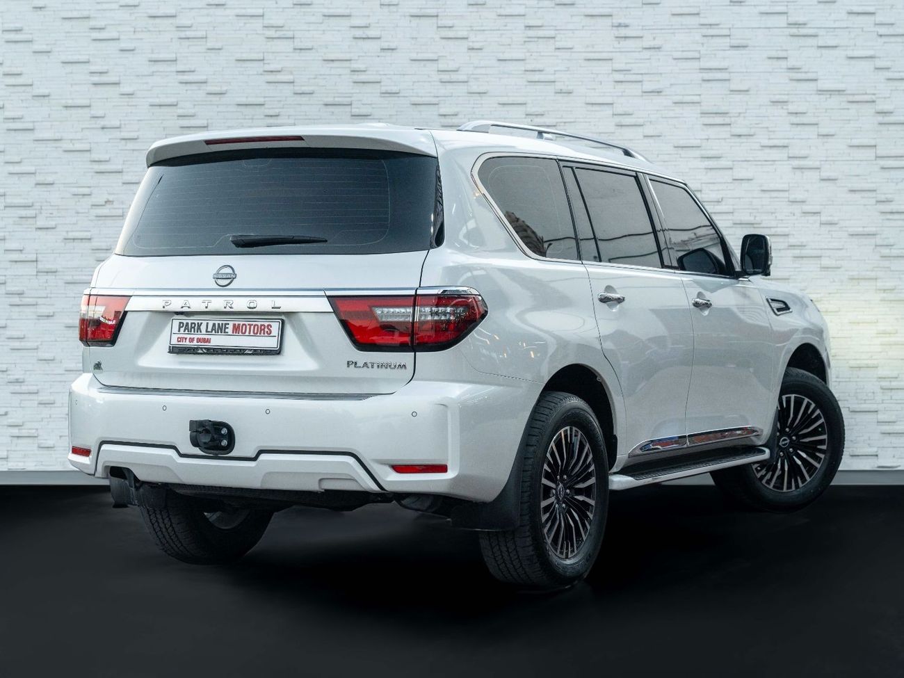 نيسان باترول AED 3,381 PM • PATROL SE PLATINUM • ONLY 45,000 KMS • OFFICIAL NISSAN WARRANTY UNTIL 2028 OR 100K KM