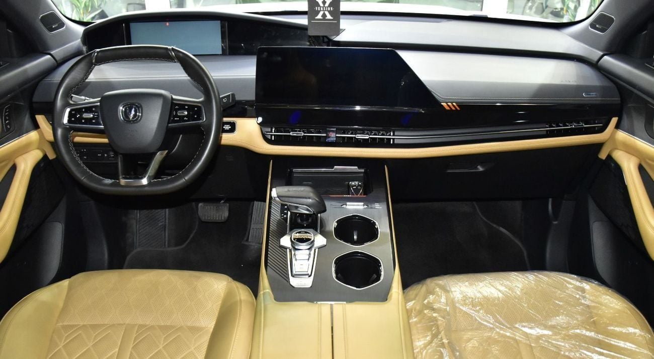 تشنجان يوني ك EXCELLENT DEAL for our Changan UNI-K AWD ( 2023 Model ) in White Color GCC Specs