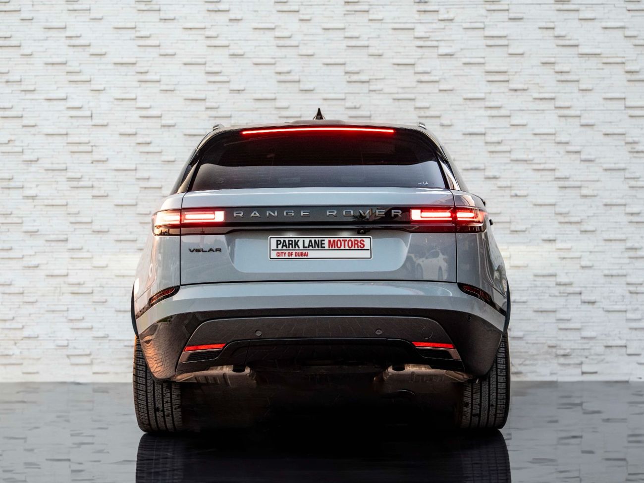 Land Rover Range Rover Velar P250 R-Dynamic SE 2.0L