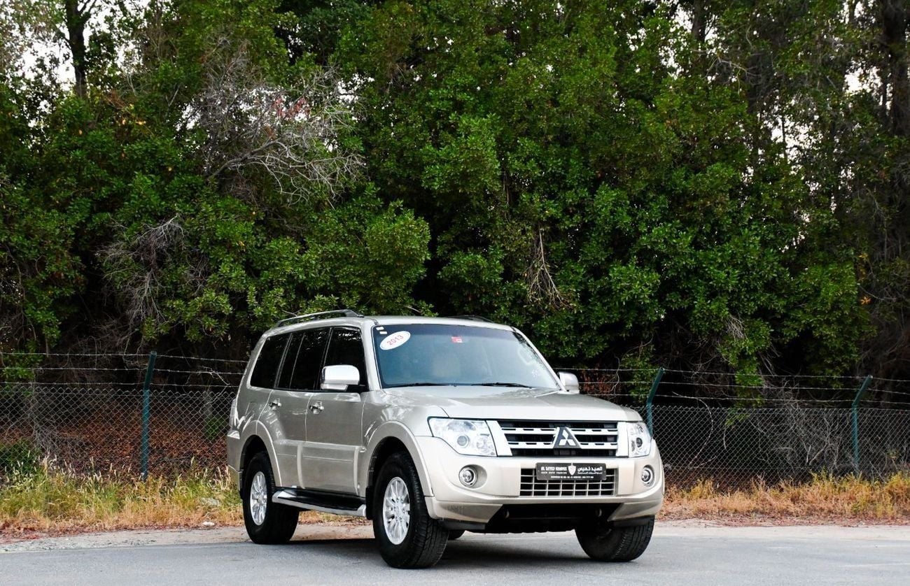 Mitsubishi Pajero GLS HIGHLINE Mitsubishi Pajero Gulf 2012 Specs in excellent condition 3.5L (5 Seater)