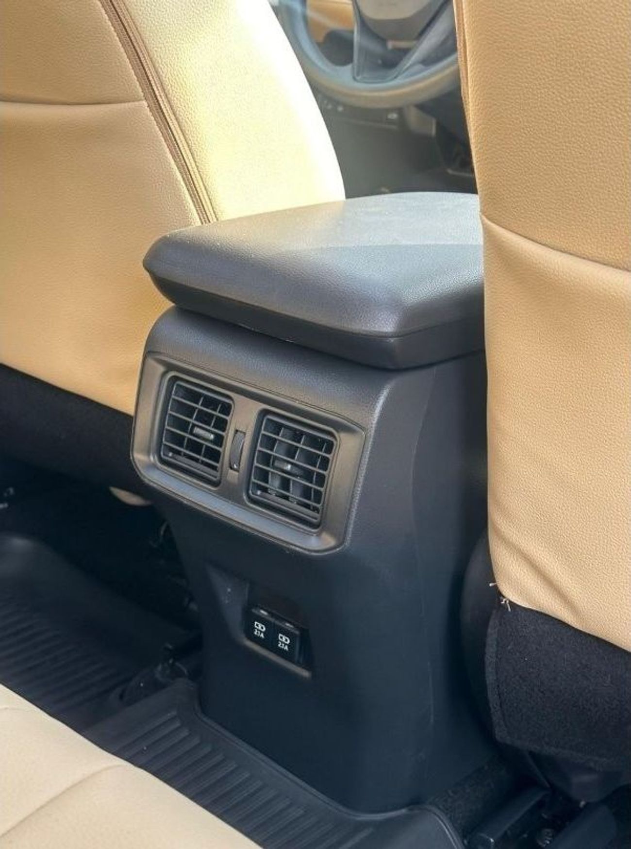 Toyota RAV4 hybrid Toyota Rav4 XLE 2020