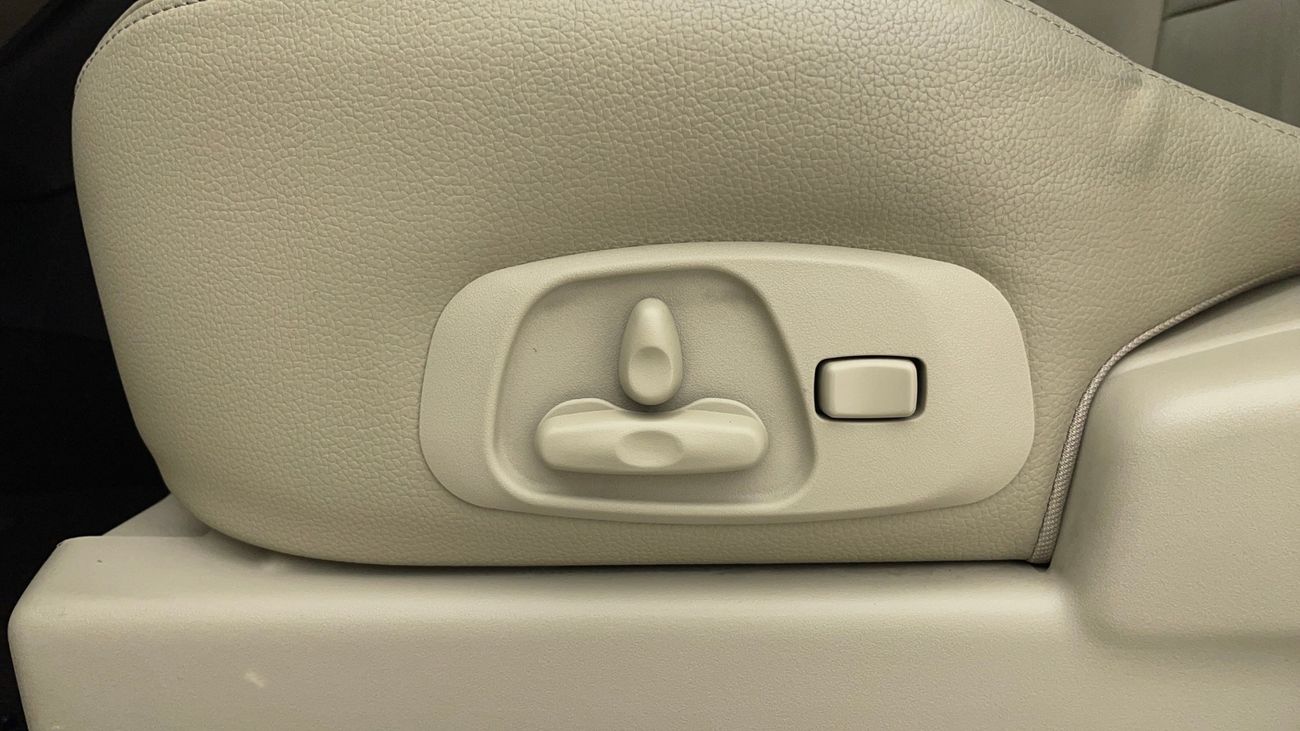 Mitsubishi Pajero GLS HIGHLINE 3.8 | Zero Down Payment | Home Test Drive