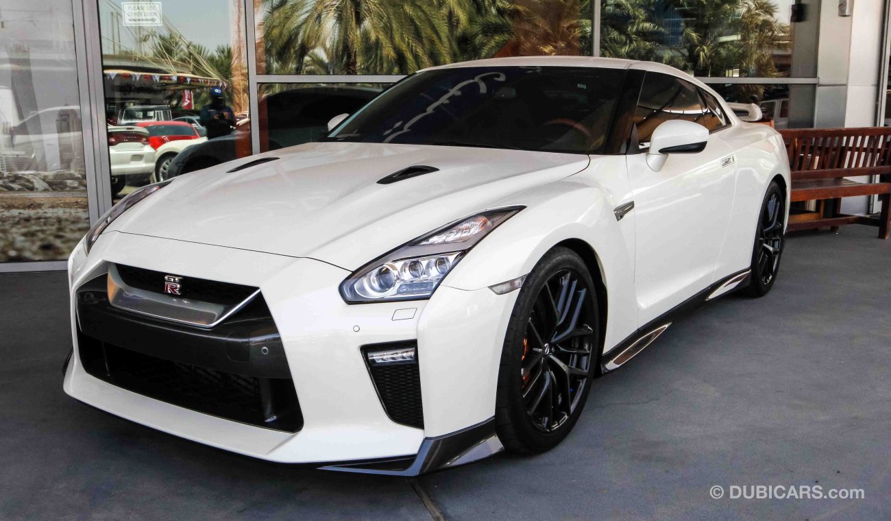 Nissan GT-R