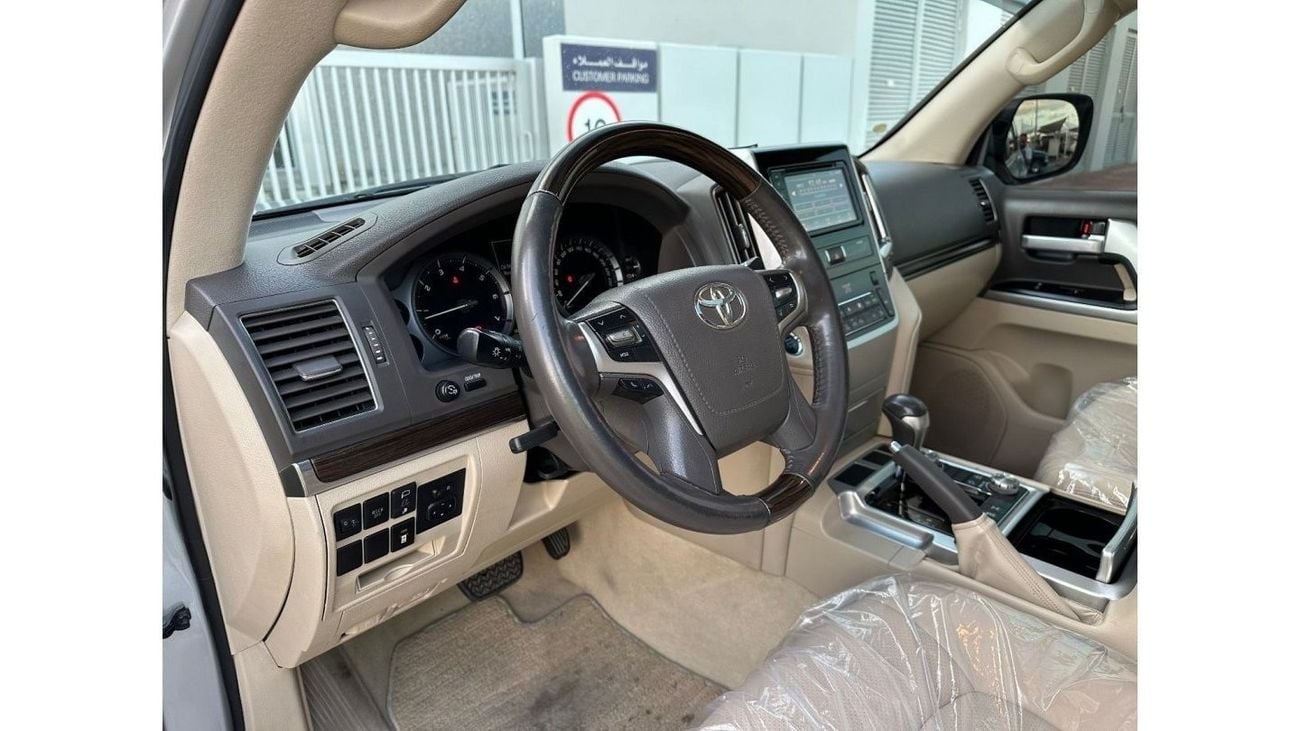 Toyota Land Cruiser EXR GCC