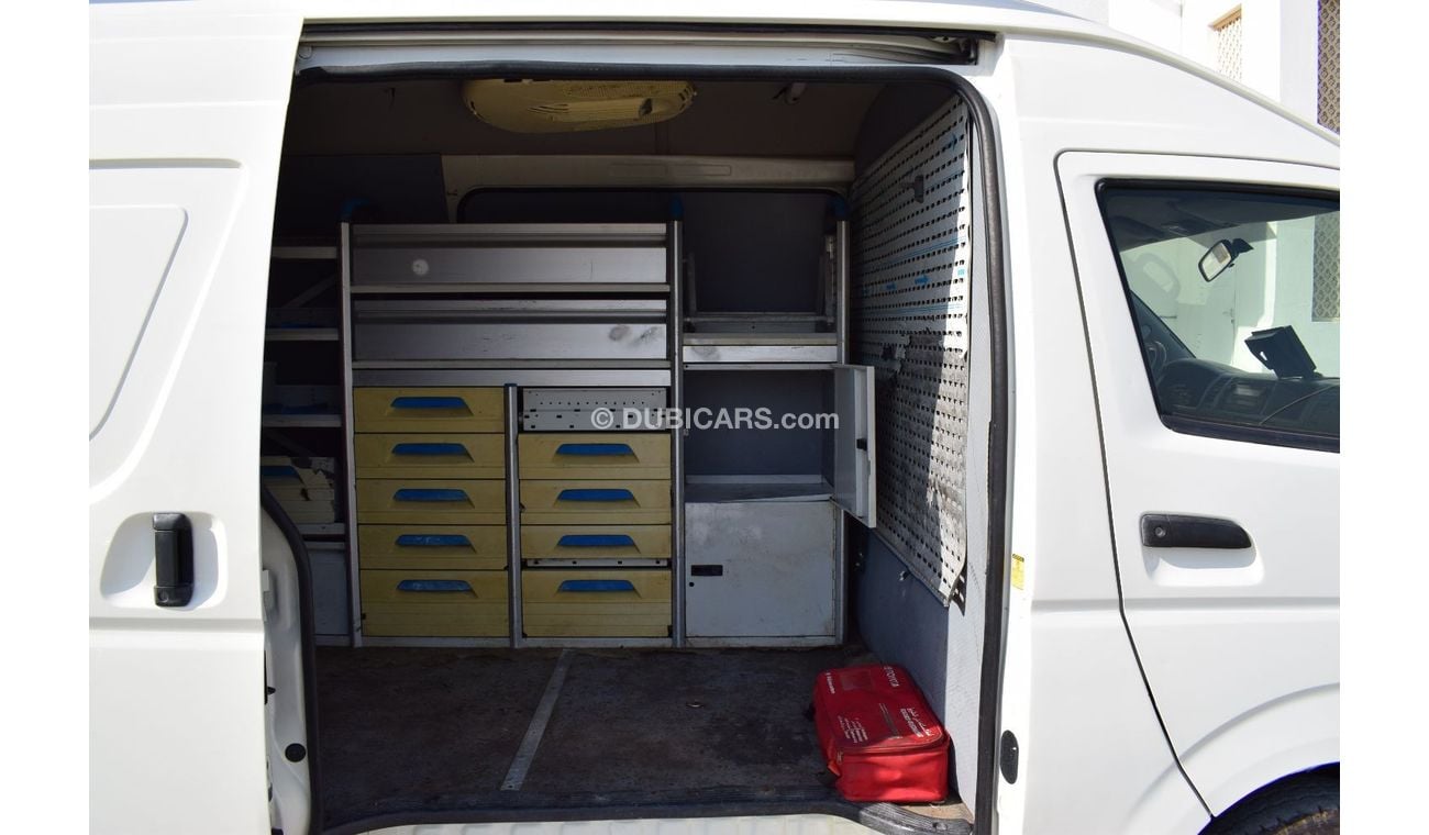 Toyota Hiace GL - High Roof LWB Toyota Hiace Highroof Sortimo Top System Service Van, Model:2013. Excellent condi