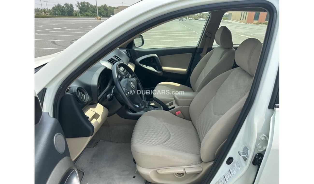 Toyota RAV4 MODEL 2012 GCC CAR PERFECT CONDITION inside and outside f