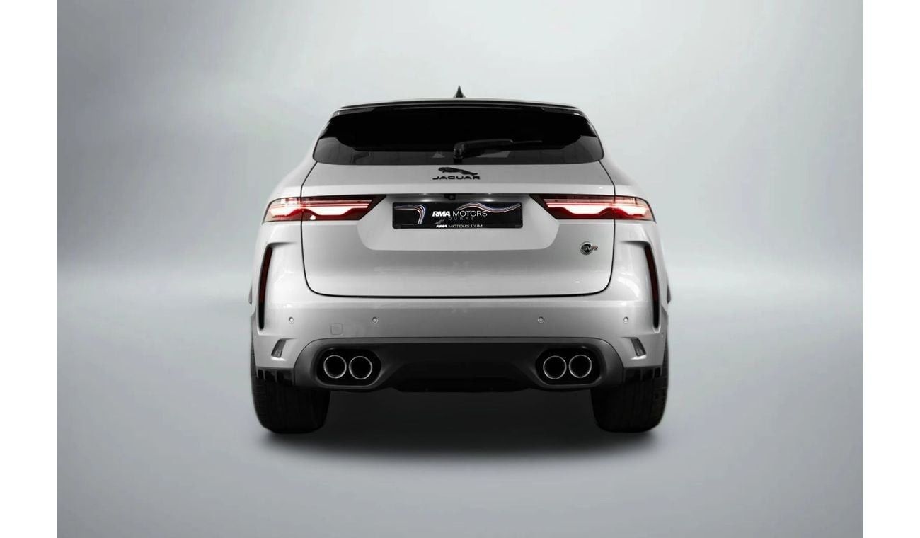 جاكوار F بيس SVR 5.0L