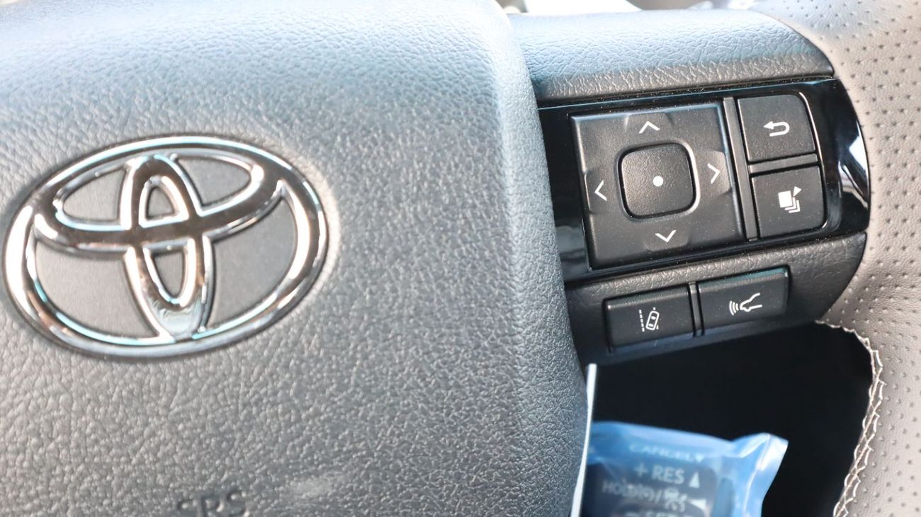 Toyota Hilux GR SPORT