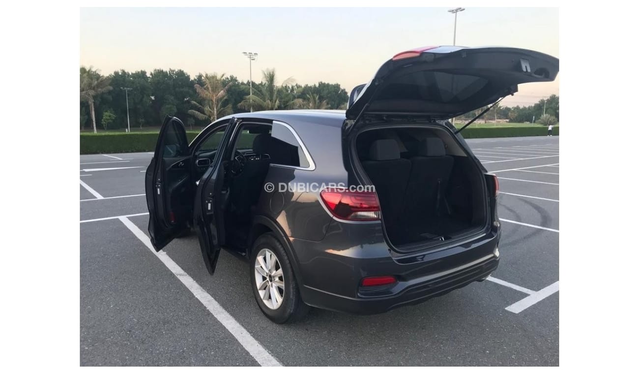 Kia Sorento LX 2.4L V4