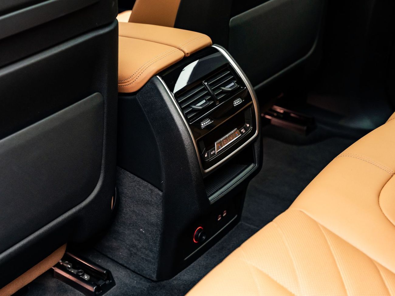 BMW X5 40i M Sport 3.0L 2025 BMW X5 xDrive40i M Sport Pro, 2030 BMW Warranty + Service Contract, Low Mileag