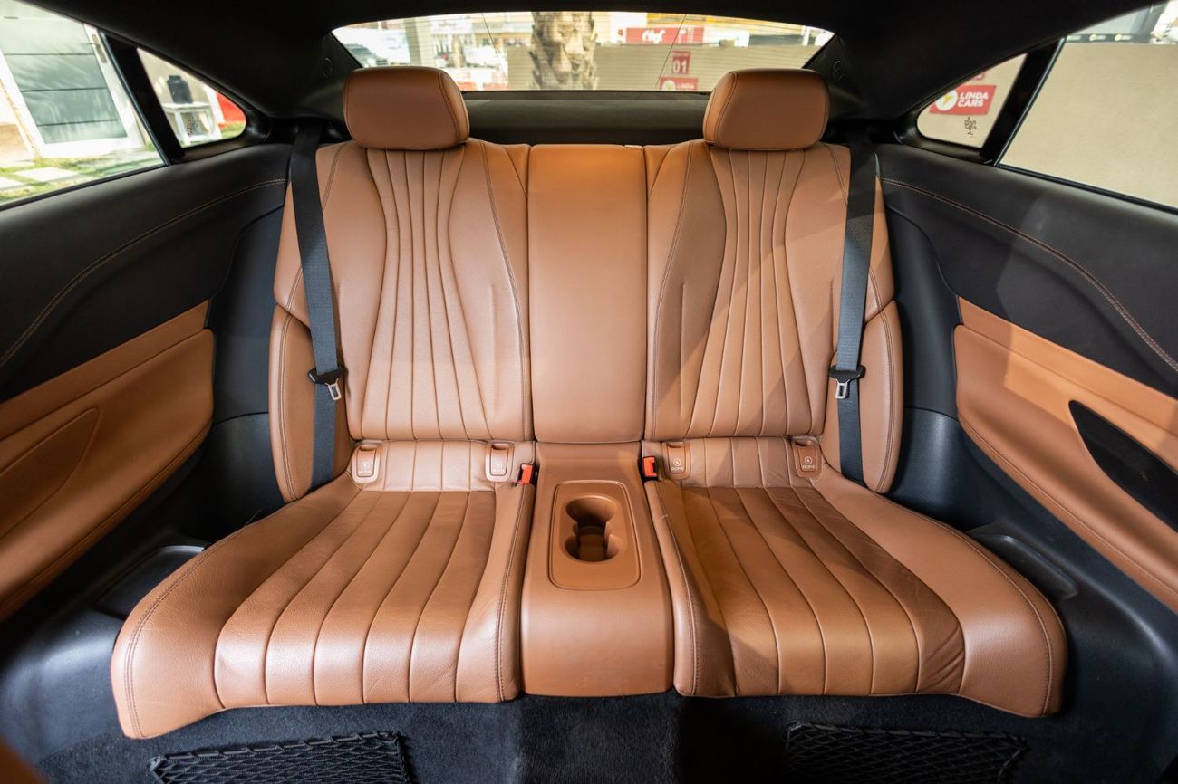 Mercedes-Benz E200 AMG