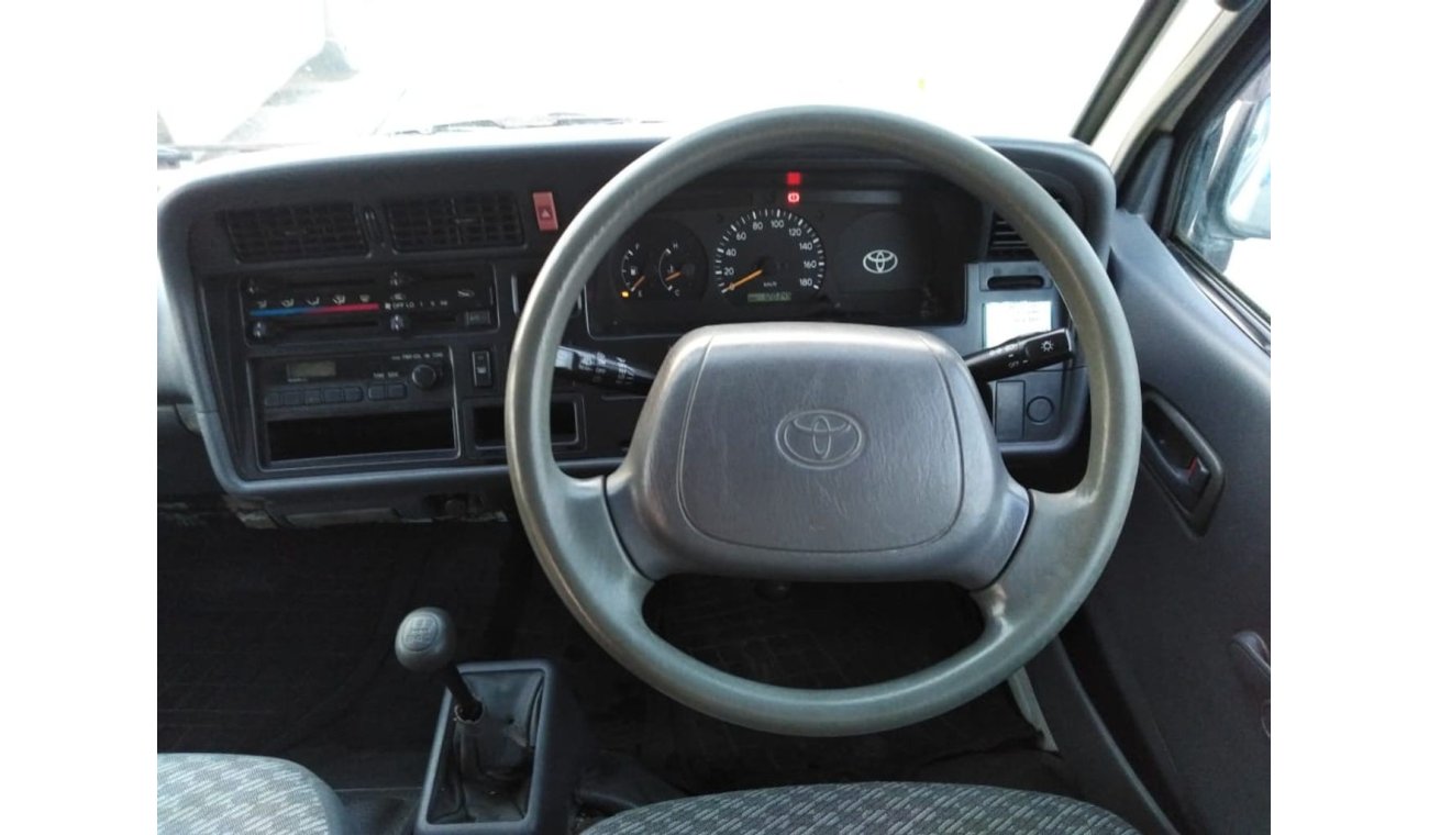 Toyota Hiace Hiace RIGHT HAND DRIVE (Stock no PM 246 )