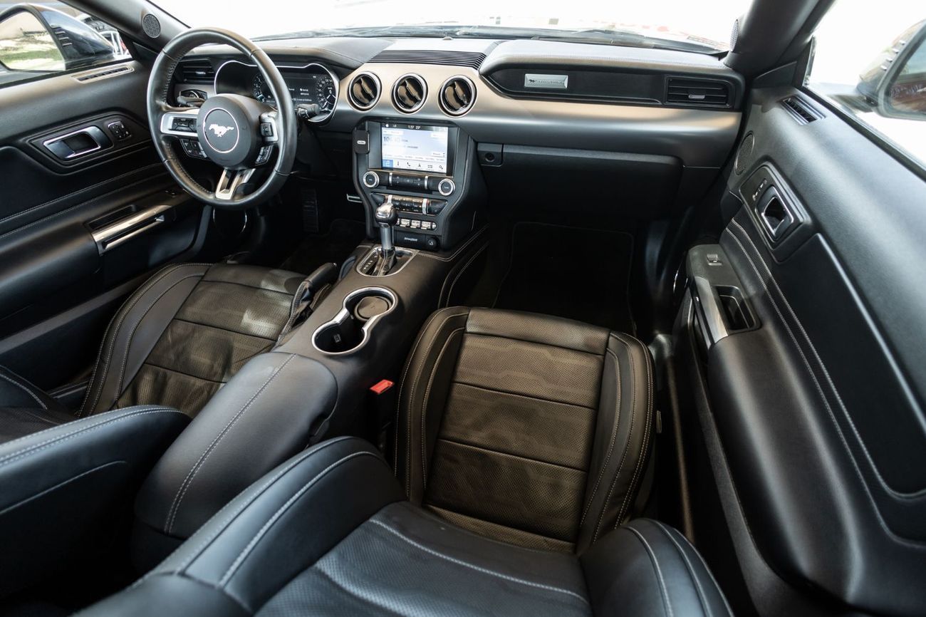 Ford Mustang GT Premium 5.0L V8