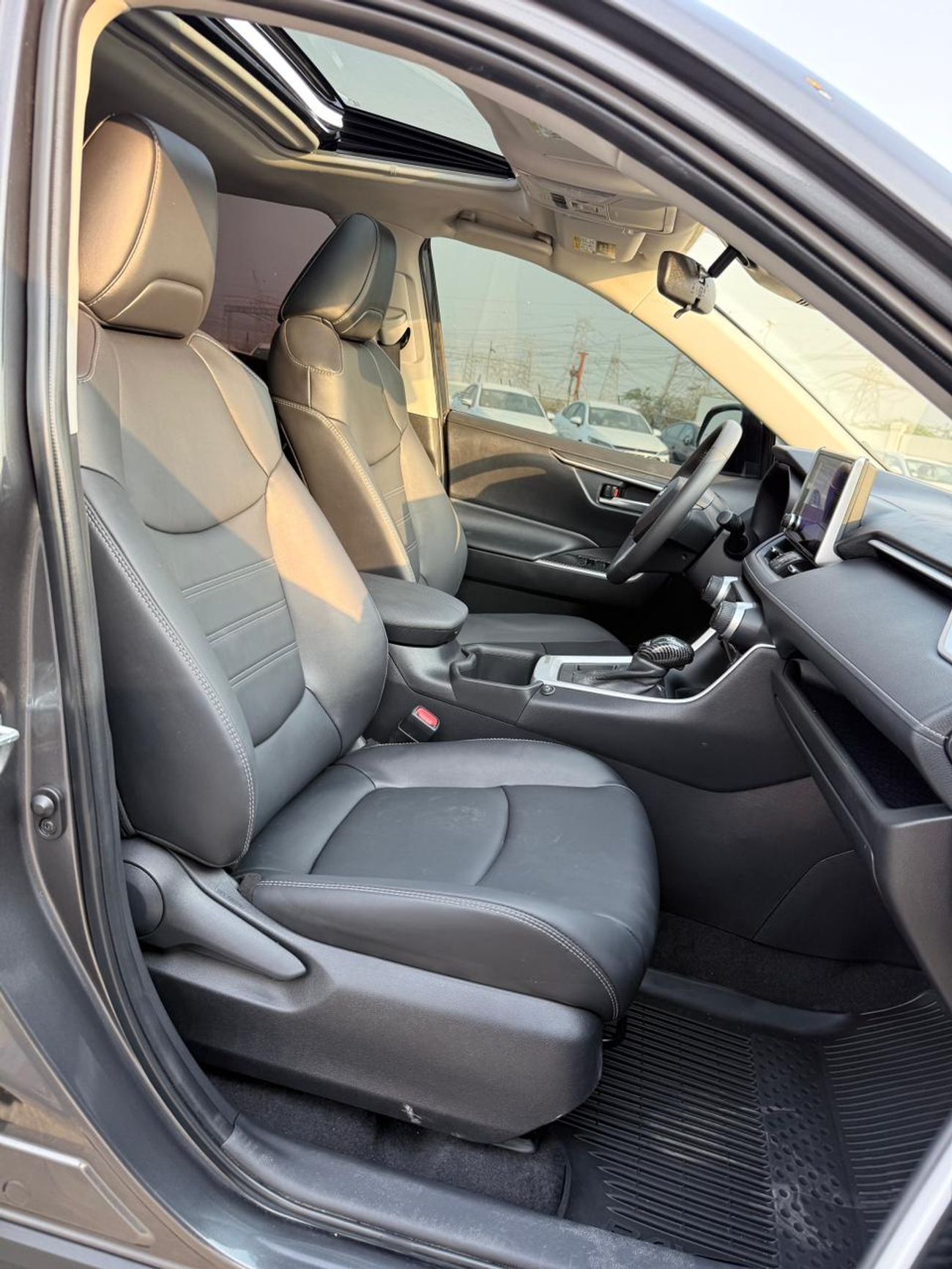 Toyota RAV4 XLE 2023