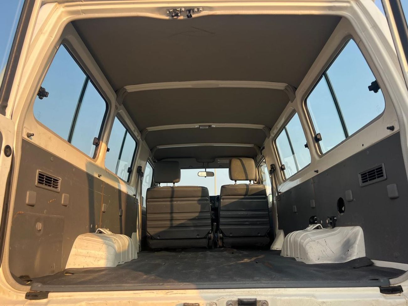 تويوتا لاند كروزر 70