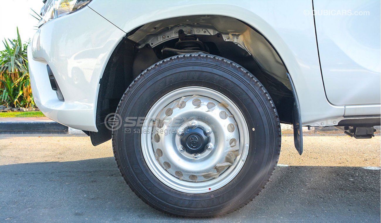 Toyota Hilux 4WD DC 2.7 Petrol Power Option - اسود متوفر