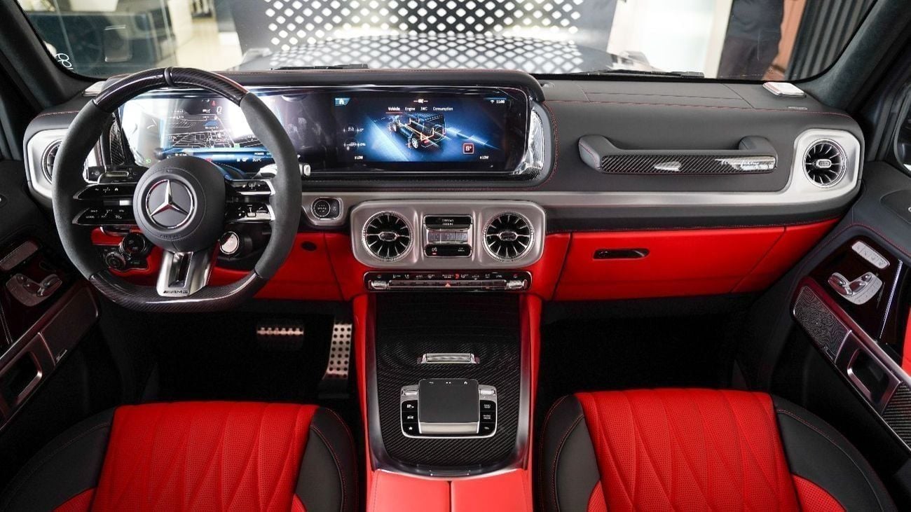 Mercedes-Benz G 63 AMG 4MATIC SUV GCC 2025 Fully Original Carbon Perfomance Package 5 Year Gargash Auto Warranty