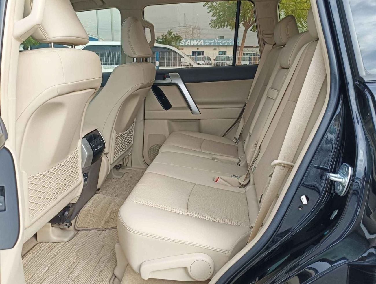 Toyota Prado VXR LHD 4.0L V6 1GR Petrol engine Automatic Gear 4WD 7 Seats 5 Doors