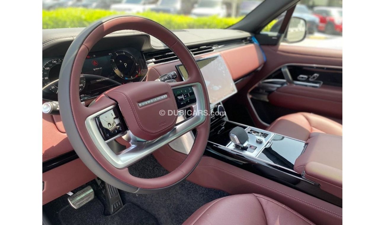 Land Rover Range Rover GCC SPECC UNDER WARRANTY AND SERVICE CONTRACT