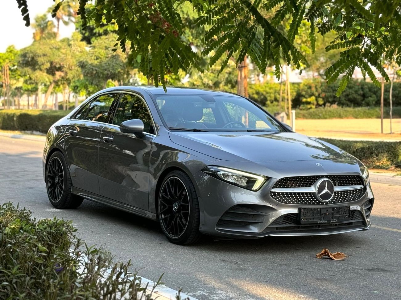 مرسيدس بنز A 200 Premium + 2.0L