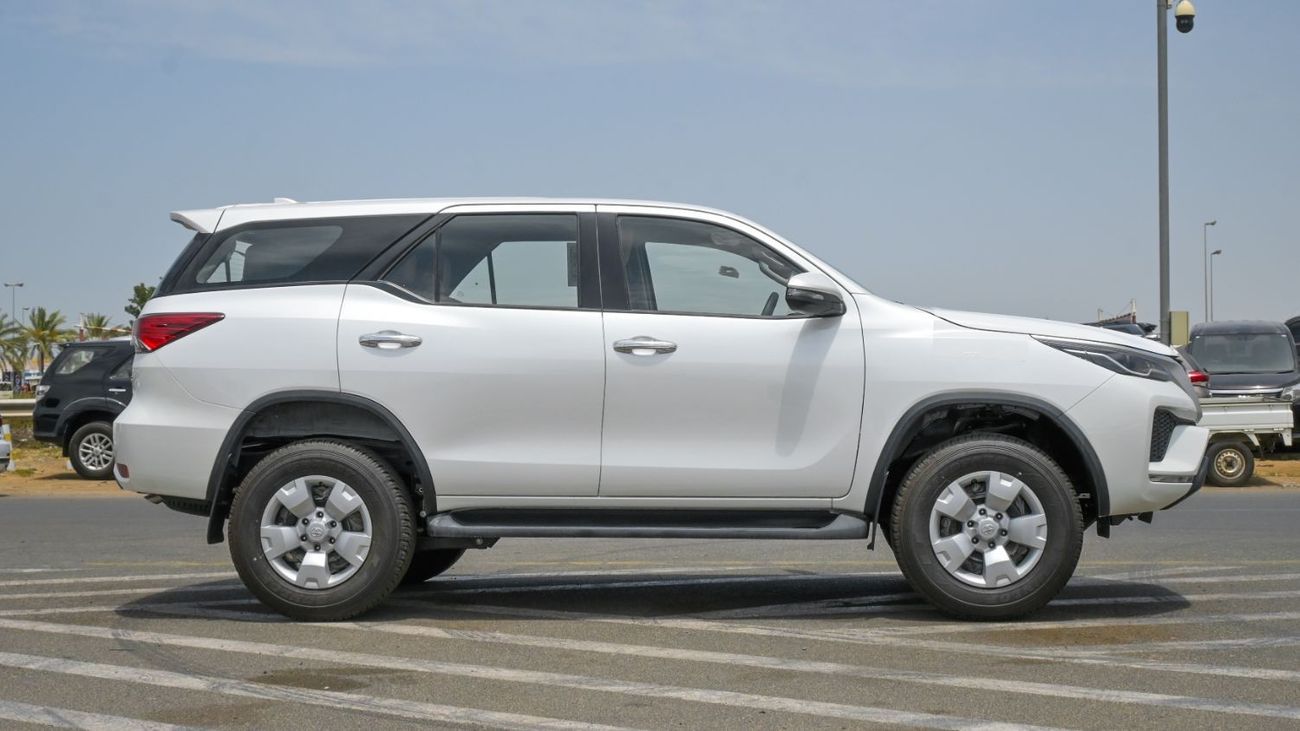 تويوتا فورتونر SR5 2.7L Toyota Fortuner 2.7L 4WD 2024 | For Export