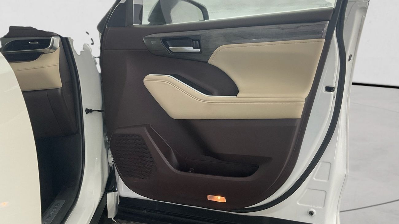 تويوتا هايلاندر VXR | شامل الضمان | 0 ﺪﻔﻋﺓ ﺃﻮﻟﻯ