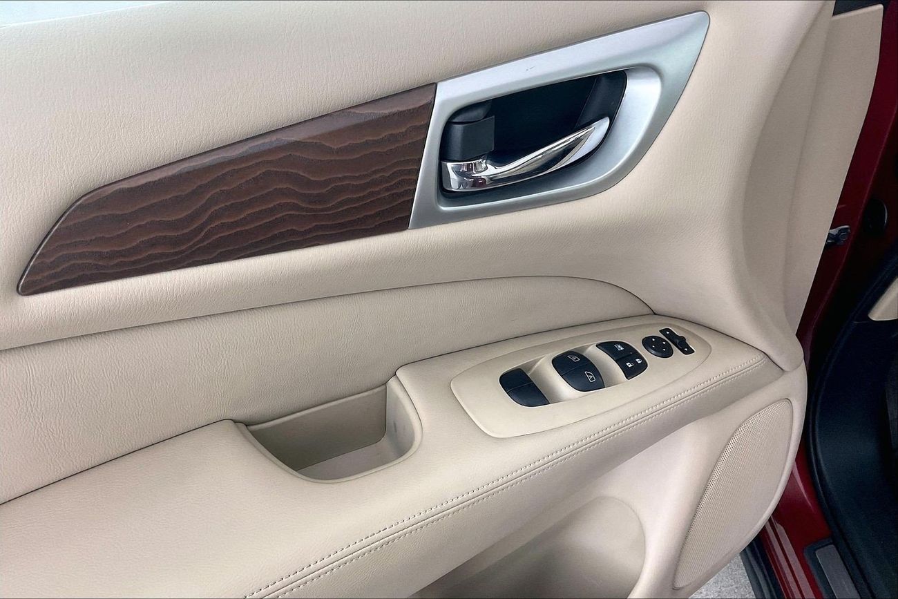 Nissan Pathfinder SV | National Day Celebration | Guaranteed Warranty | 0 Down Payment