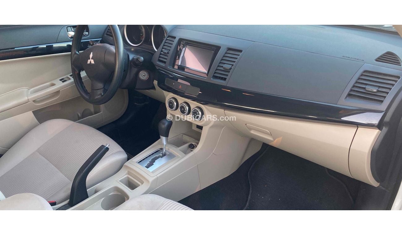 Mitsubishi Lancer Full option GLS  ‏بدون صبغ